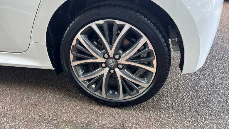 Toyota Yaris 1.5 Hybrid Excel 5dr CVT Hybrid Hatchback